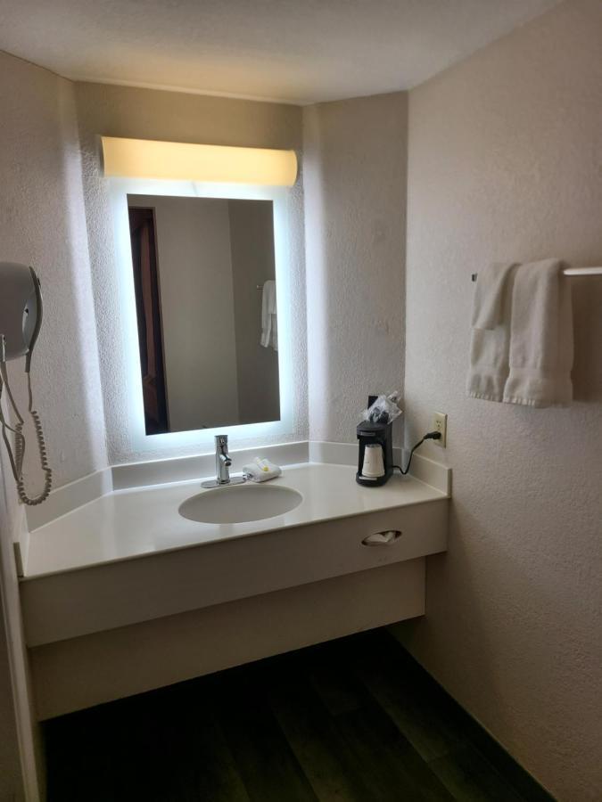 La Quinta Inn By Wyndham Фармінґтон Екстер'єр фото